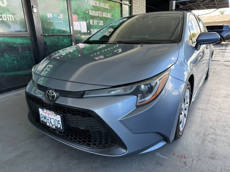 Toyota Corolla Vehicle Full-screen Gallery Image 03