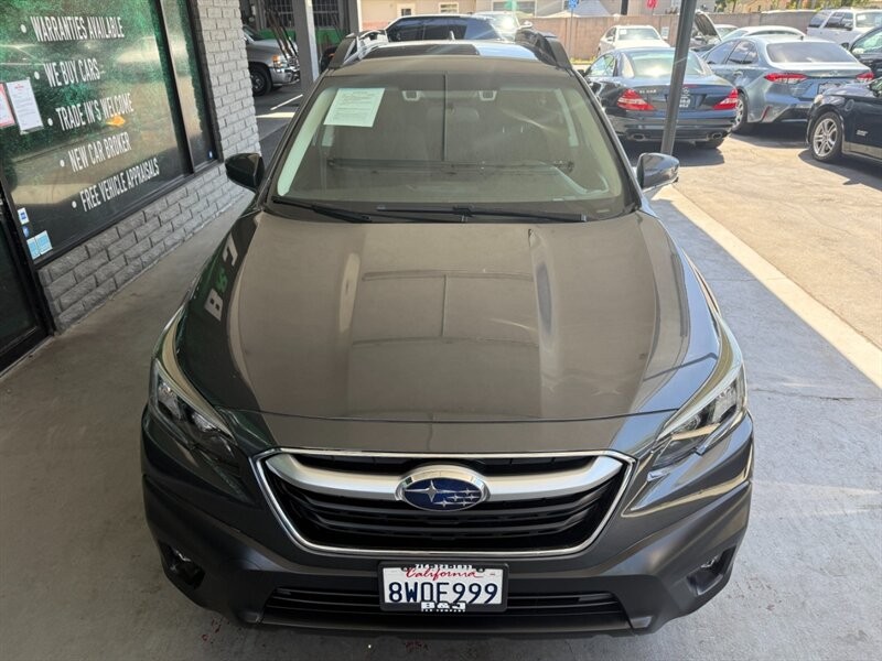 Subaru Outback Vehicle Full-screen Gallery Image 12