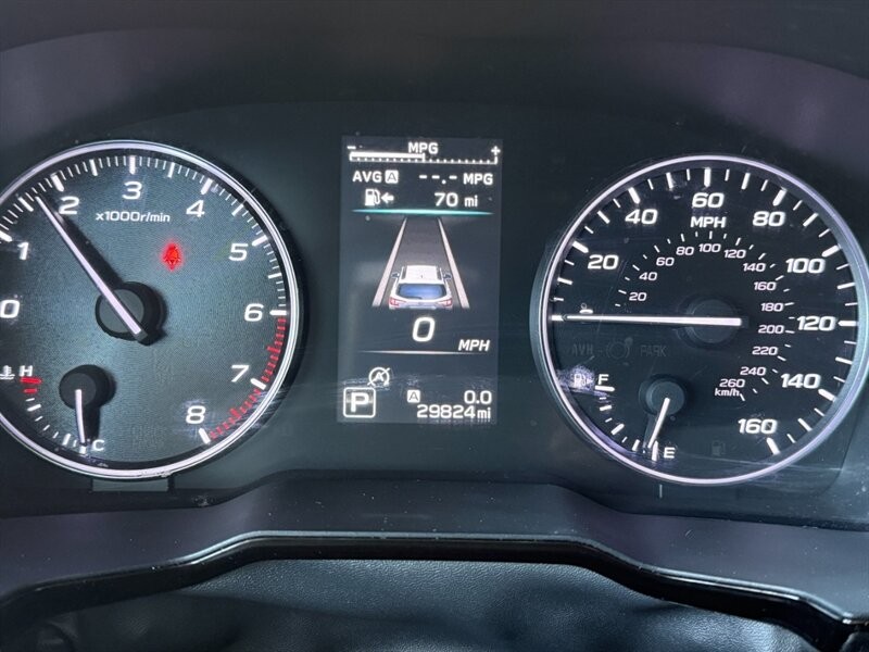 Subaru Outback Vehicle Full-screen Gallery Image 27