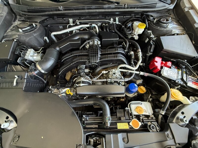 Subaru Outback Vehicle Full-screen Gallery Image 34