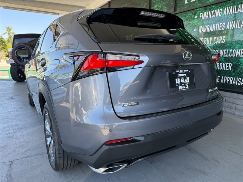 Lexus NX 200t Vehicle Full-screen Gallery Image 07