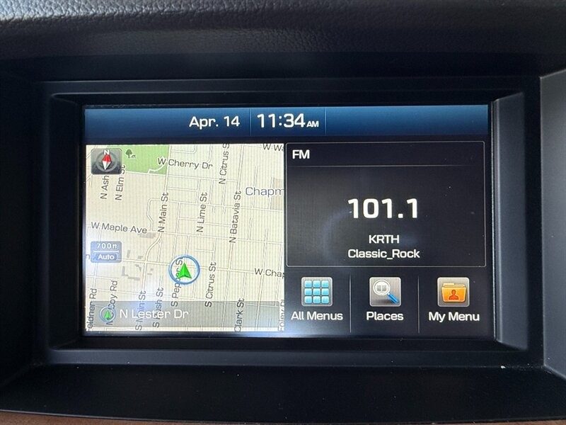 Hyundai Genesis Vehicle Full-screen Gallery Image 33