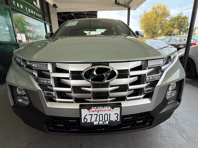 Hyundai Santa Cruz Vehicle Full-screen Gallery Image 11