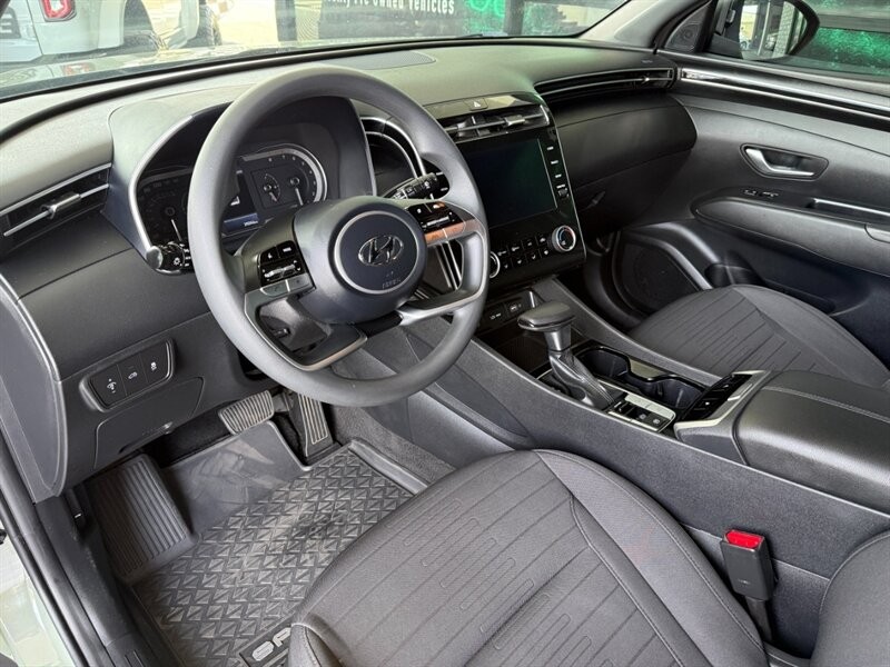 Hyundai Santa Cruz Vehicle Full-screen Gallery Image 15