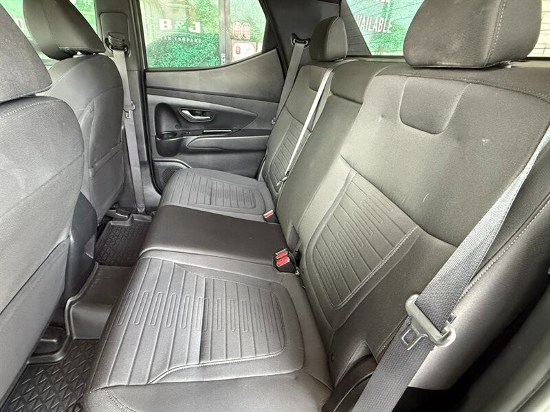 Hyundai Santa Cruz Vehicle Full-screen Gallery Image 23