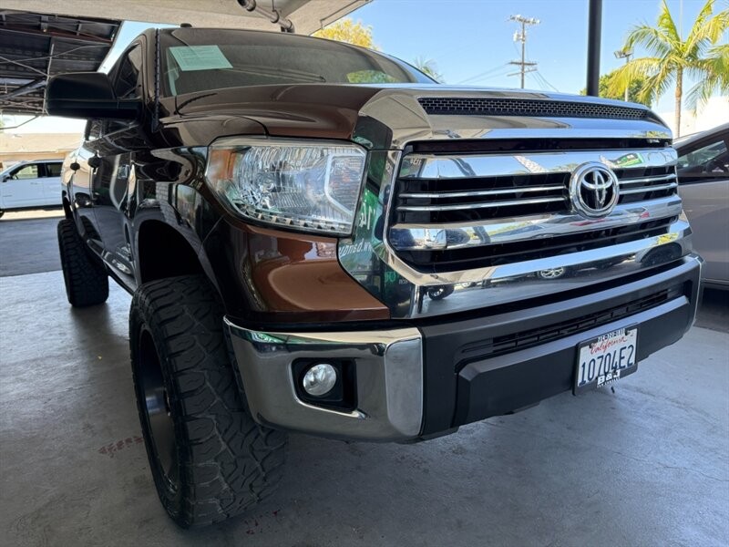 Toyota Tundra 2WD Vehicle Full-screen Gallery Image 08