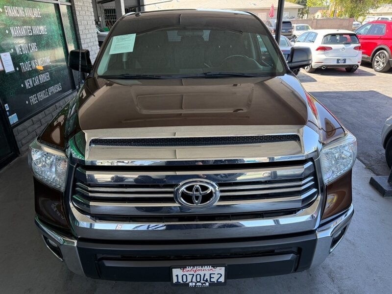 Toyota Tundra 2WD Vehicle Full-screen Gallery Image 12