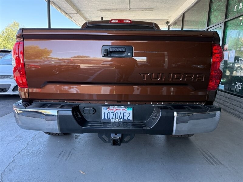 Toyota Tundra 2WD Vehicle Full-screen Gallery Image 13