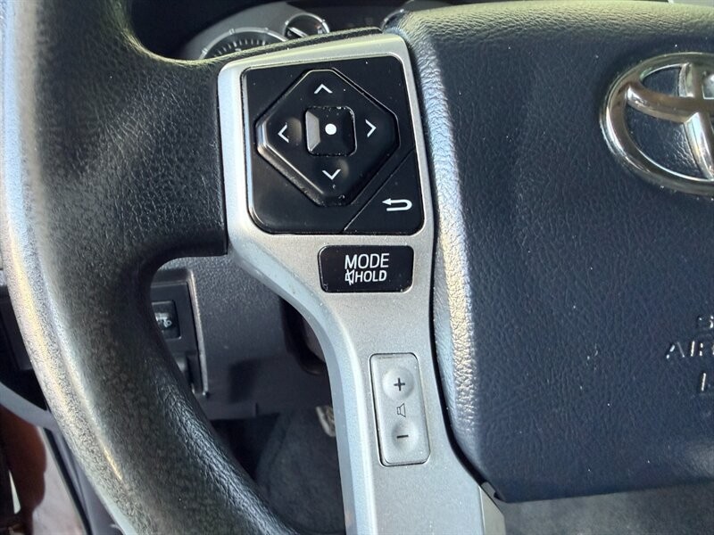 Toyota Tundra 2WD Vehicle Full-screen Gallery Image 19
