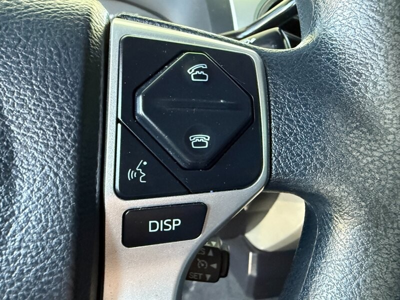 Toyota Tundra 2WD Vehicle Full-screen Gallery Image 20