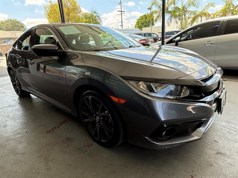 Honda Civic Sedan Vehicle Full-screen Gallery Image 07