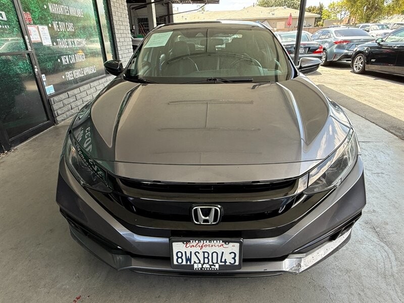 Honda Civic Sedan Vehicle Full-screen Gallery Image 11