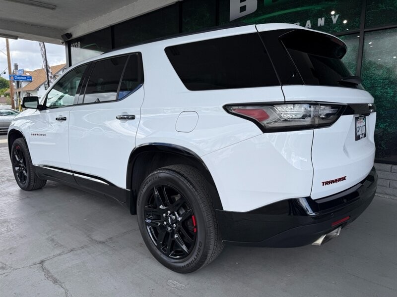 Chevrolet Traverse Vehicle Full-screen Gallery Image 06