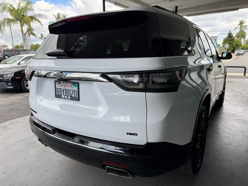 Chevrolet Traverse Vehicle Full-screen Gallery Image 11