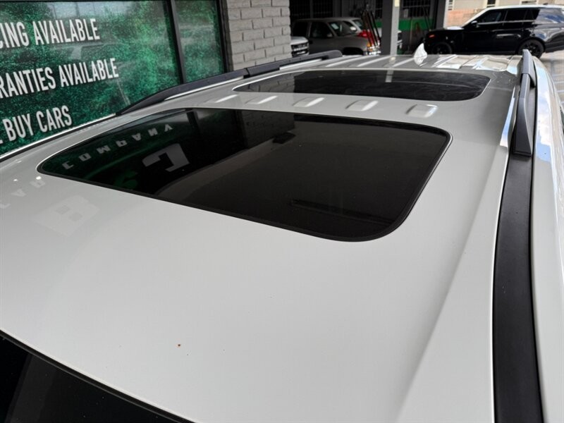 Chevrolet Traverse Vehicle Full-screen Gallery Image 16