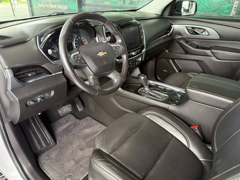 Chevrolet Traverse Vehicle Full-screen Gallery Image 18