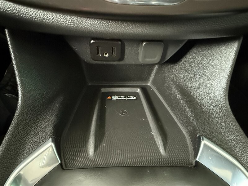 Chevrolet Traverse Vehicle Full-screen Gallery Image 41