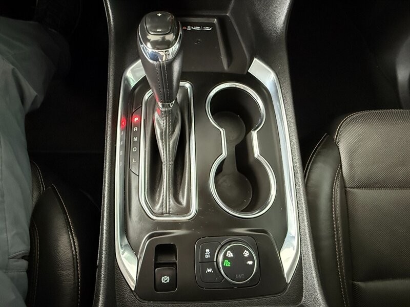 Chevrolet Traverse Vehicle Full-screen Gallery Image 42
