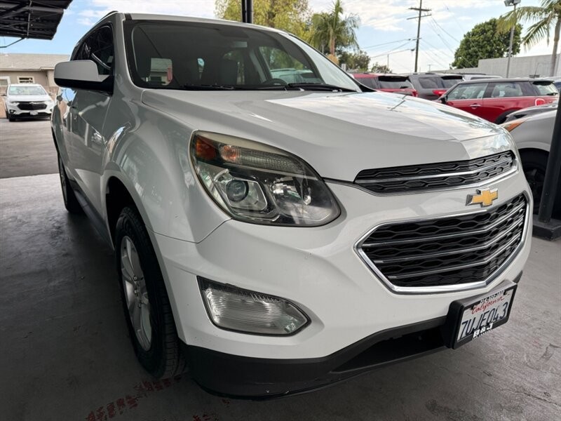 Chevrolet Equinox Vehicle Full-screen Gallery Image 09