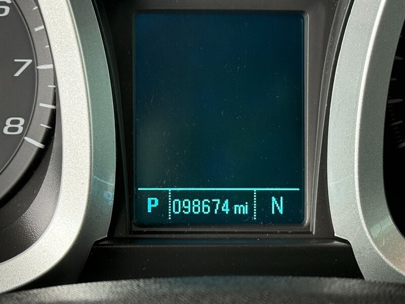 Chevrolet Equinox Vehicle Full-screen Gallery Image 28