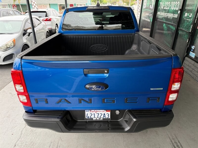 Ford Ranger Vehicle Full-screen Gallery Image 15