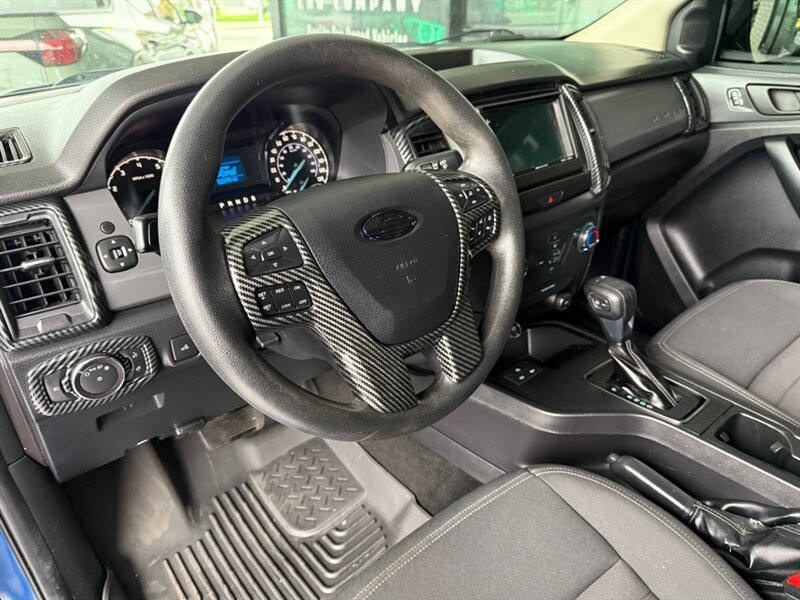 Ford Ranger Vehicle Full-screen Gallery Image 16