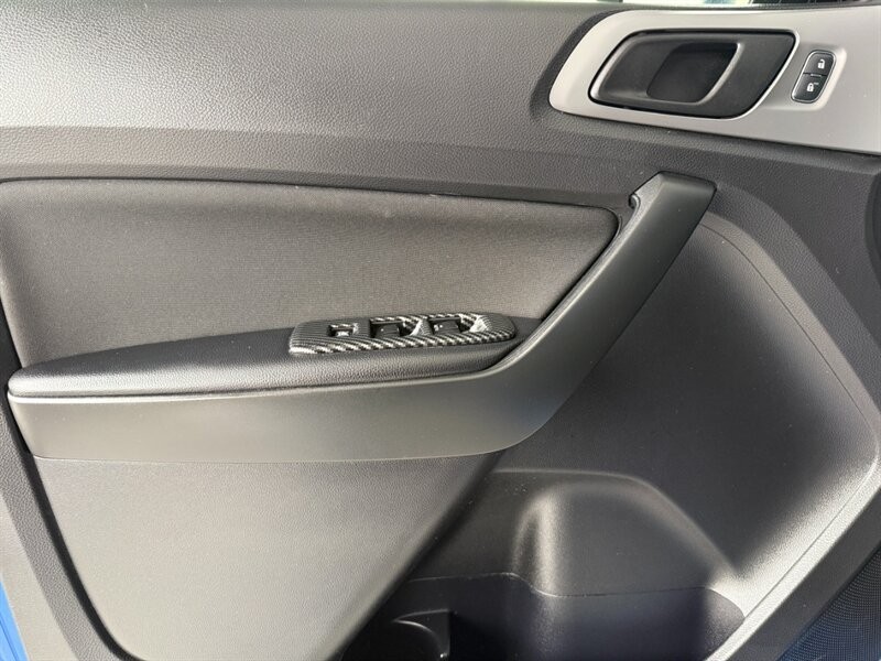 Ford Ranger Vehicle Full-screen Gallery Image 21