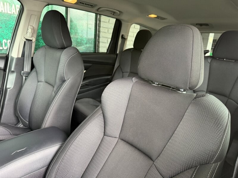 Subaru Ascent Vehicle Full-screen Gallery Image 18