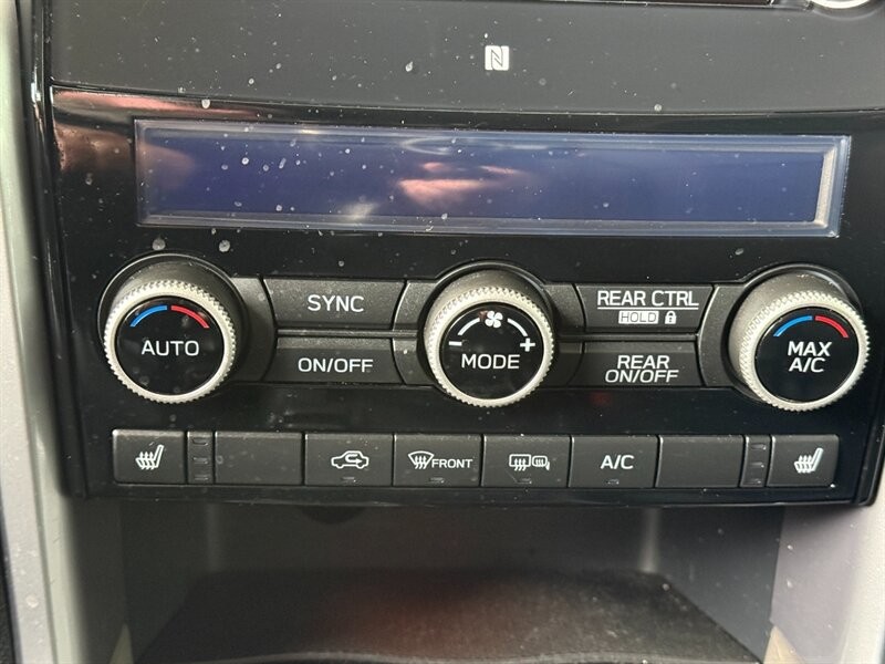 Subaru Ascent Vehicle Full-screen Gallery Image 34