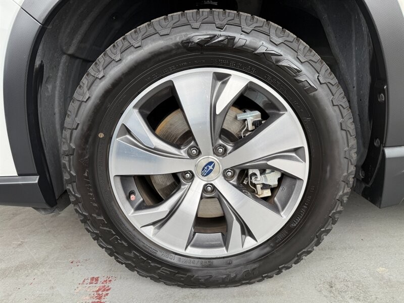 Subaru Ascent Vehicle Full-screen Gallery Image 39
