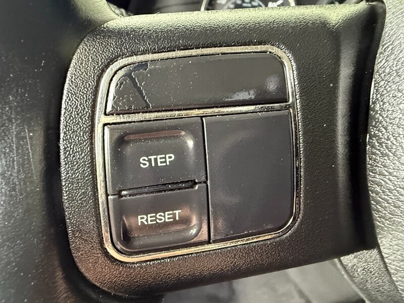 Jeep Wrangler Unlimited Vehicle Full-screen Gallery Image 21