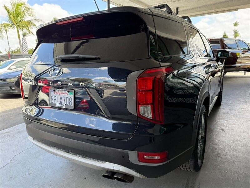 Hyundai Palisade Vehicle Full-screen Gallery Image 11