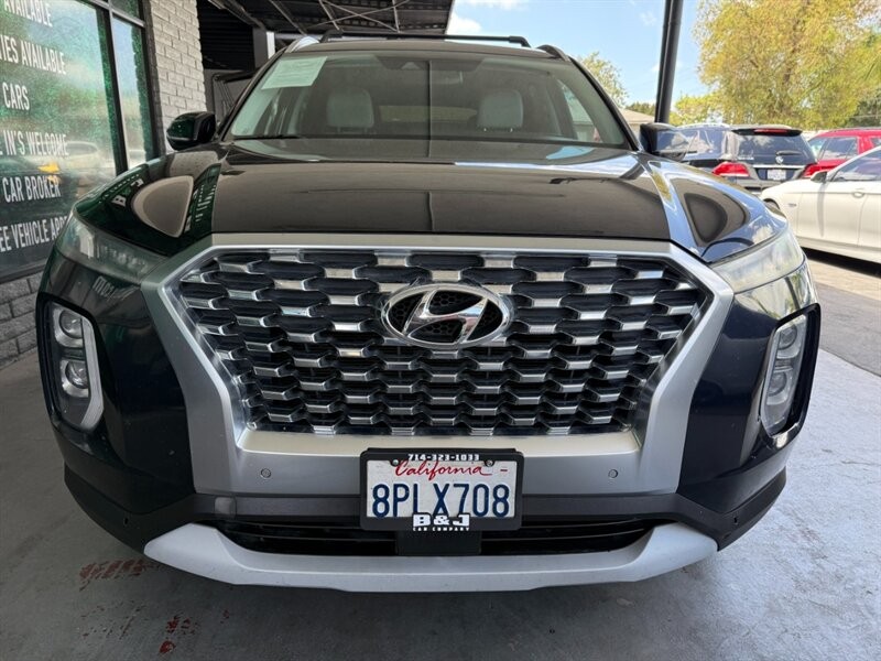 Hyundai Palisade Vehicle Full-screen Gallery Image 12