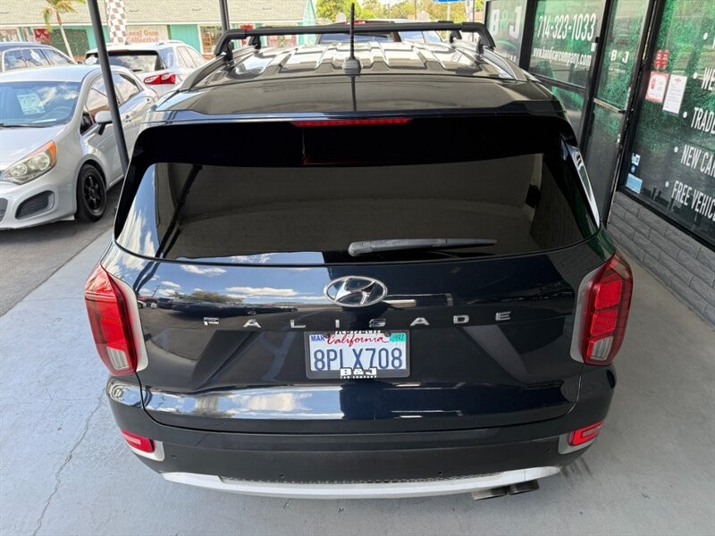 Hyundai Palisade Vehicle Full-screen Gallery Image 15
