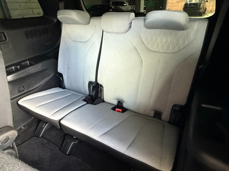 Hyundai Palisade Vehicle Full-screen Gallery Image 28