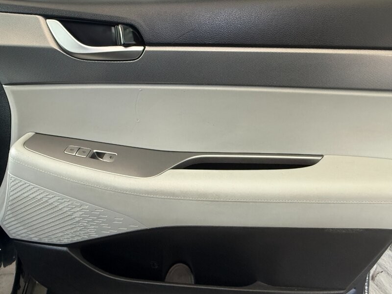 Hyundai Palisade Vehicle Full-screen Gallery Image 31