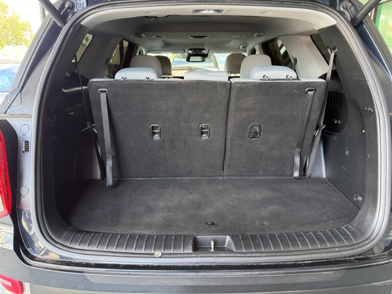 Hyundai Palisade Vehicle Full-screen Gallery Image 39