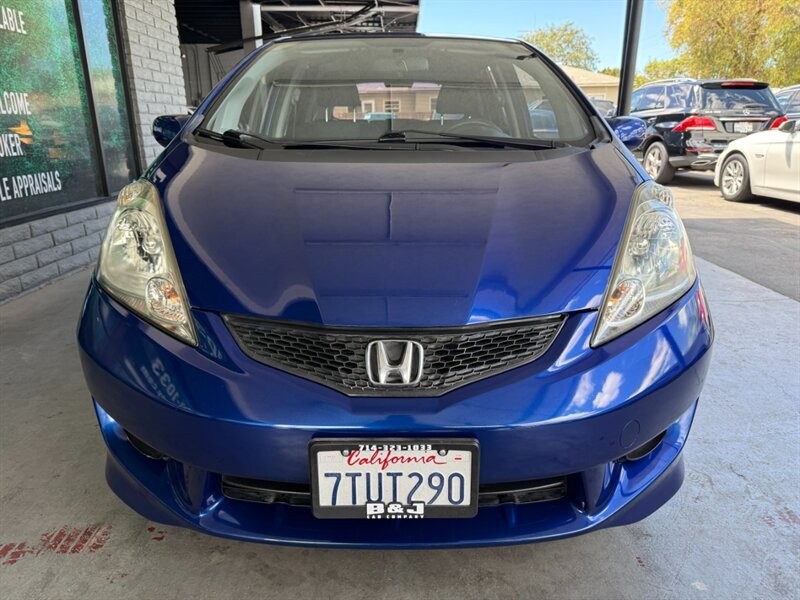 Honda Fit Vehicle Full-screen Gallery Image 12