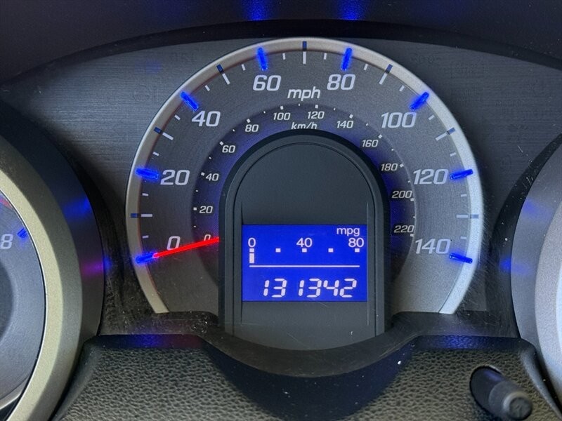 Honda Fit Vehicle Full-screen Gallery Image 26