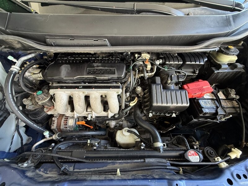 Honda Fit Vehicle Full-screen Gallery Image 30