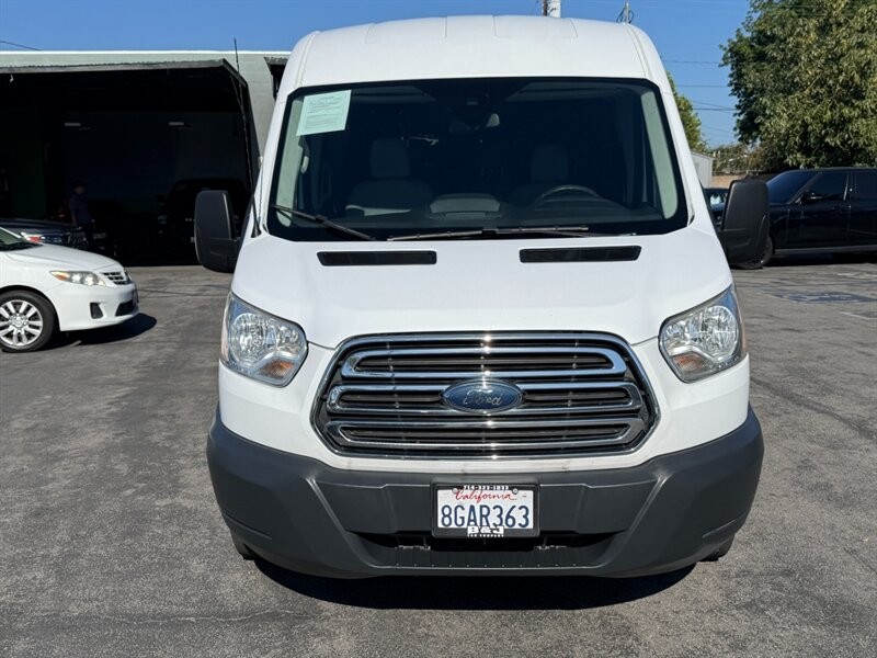 Ford Transit Passenger Wagon Vehicle Full-screen Gallery Image 12
