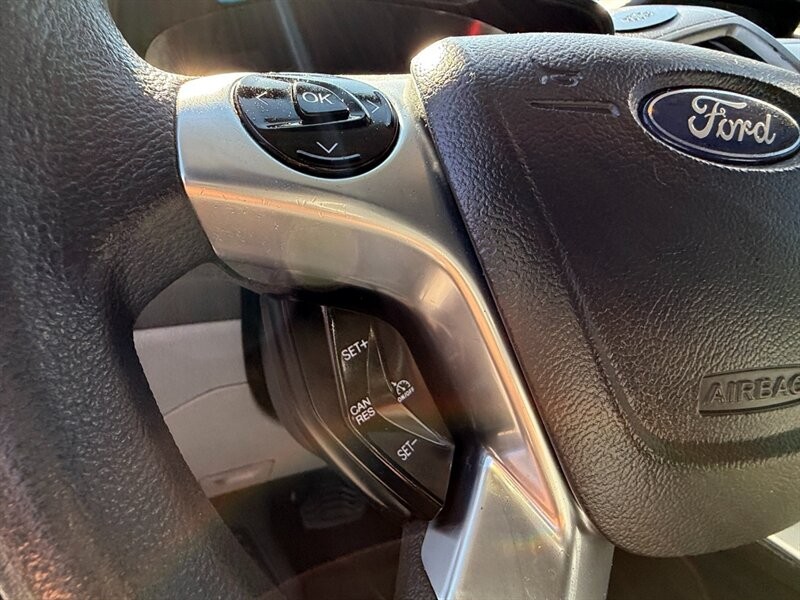 Ford Transit Passenger Wagon Vehicle Full-screen Gallery Image 18