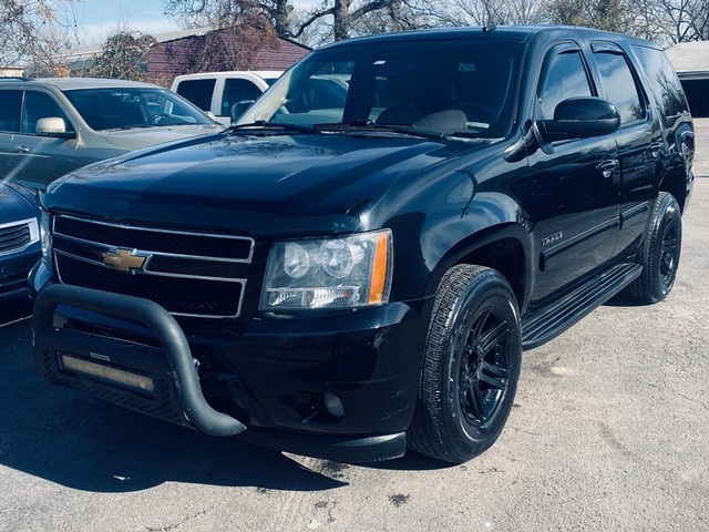 more details - chevrolet tahoe