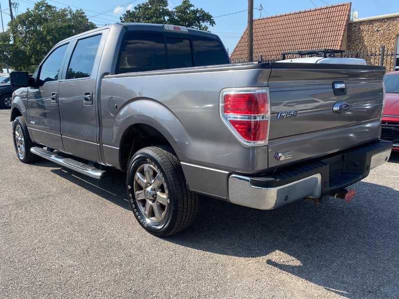 2014 Ford F-150 XLT photo 2