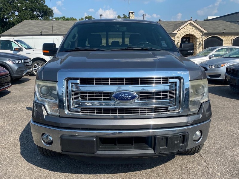 2014 Ford F-150 XLT photo 8