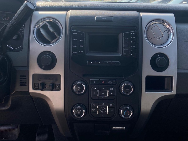 2014 Ford F-150 XLT photo 18