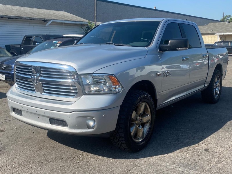 Ram 1500 Vehicle Full-screen Gallery Image 11