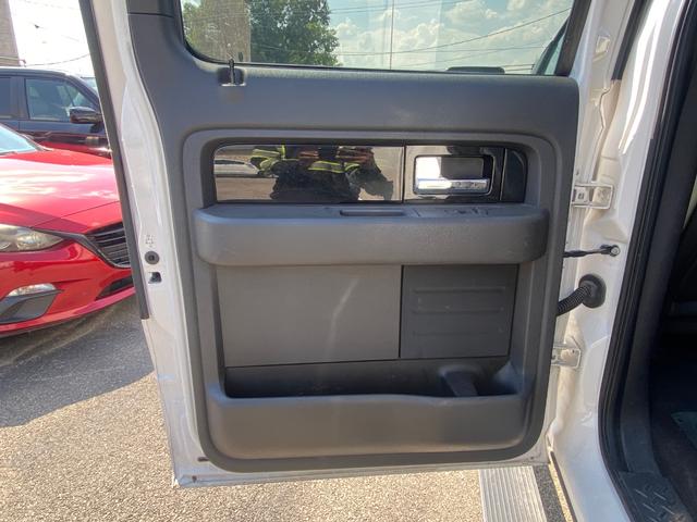 2014 Ford F-150 Limited photo 16