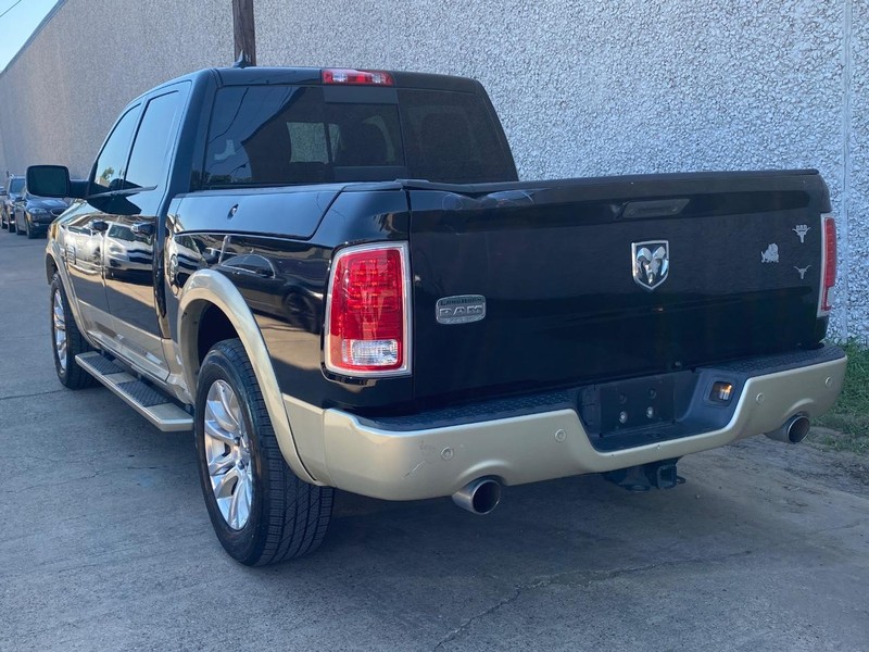 Ram 1500 Vehicle Full-screen Gallery Image 02