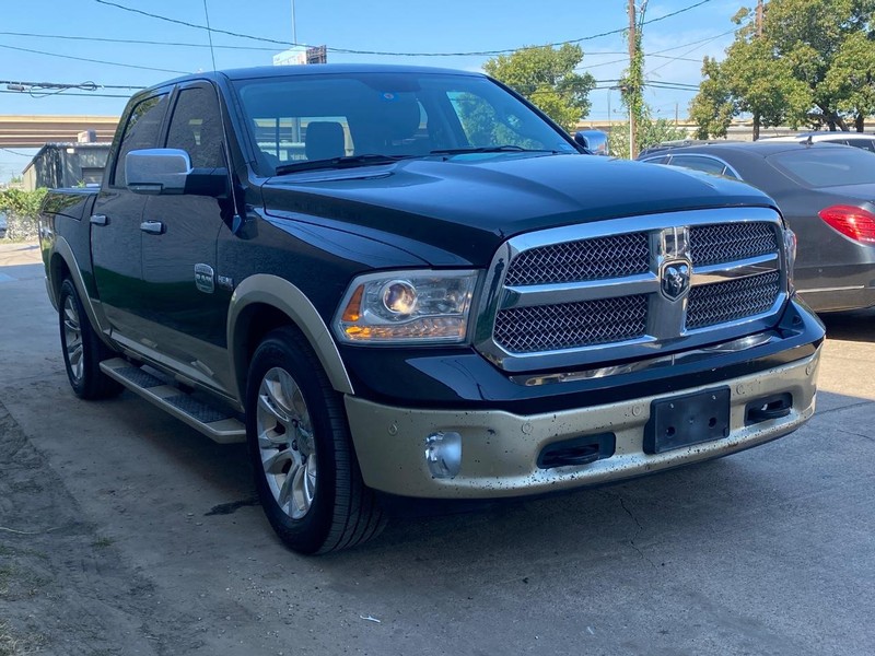 Ram 1500 Vehicle Full-screen Gallery Image 04